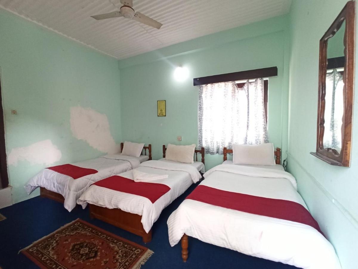 Pushpa Guest House Pokhara Eksteriør billede