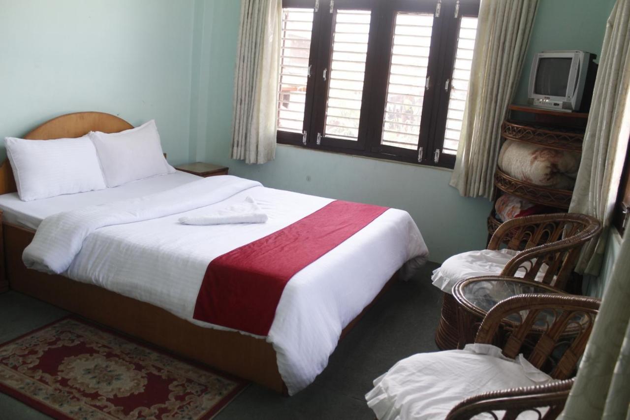 Pushpa Guest House Pokhara Eksteriør billede
