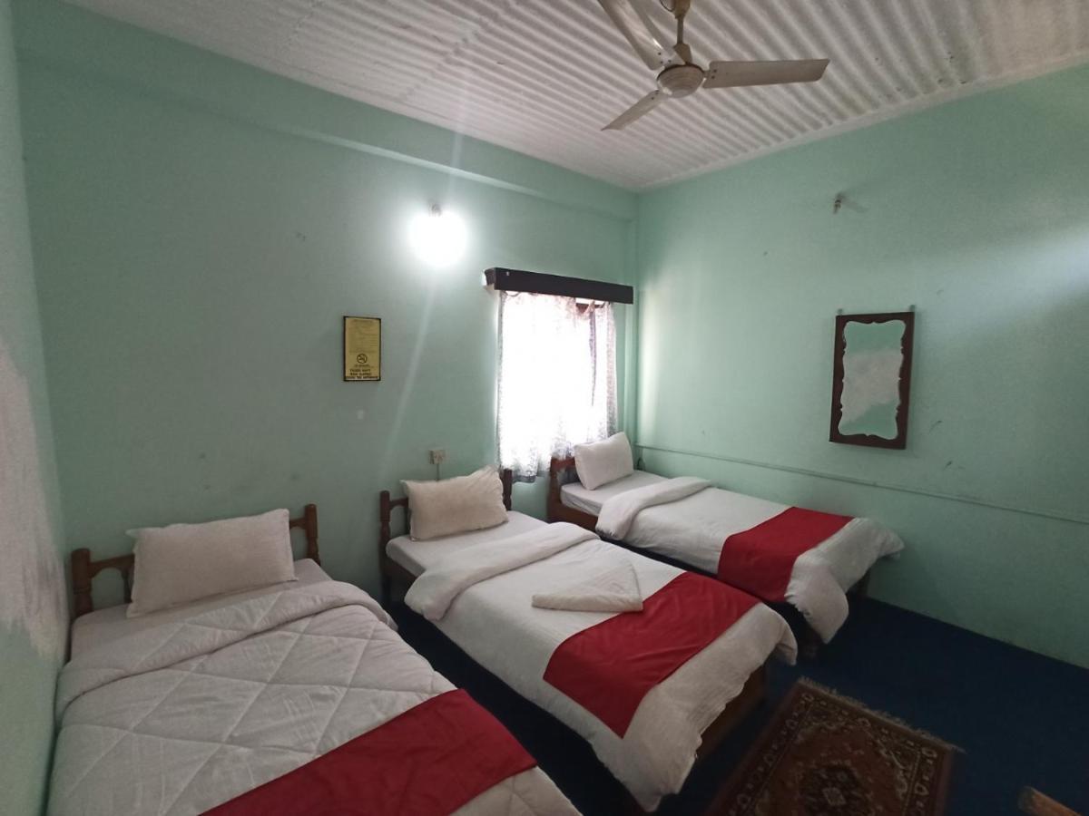 Pushpa Guest House Pokhara Eksteriør billede