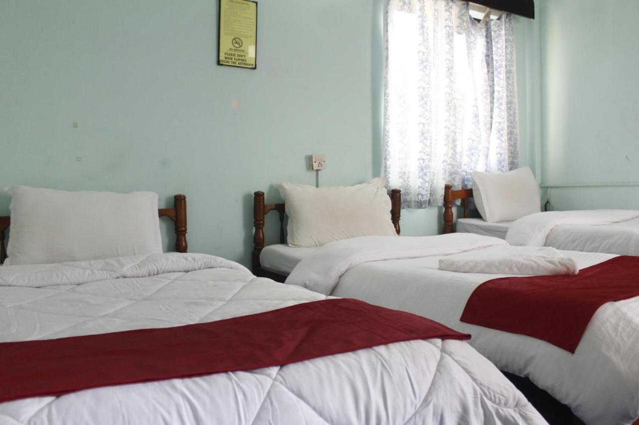 Pushpa Guest House Pokhara Eksteriør billede